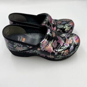Dansko Professional Clogs XP 2.0 Black Patent Leather Floral Pattern Nurse 36 6